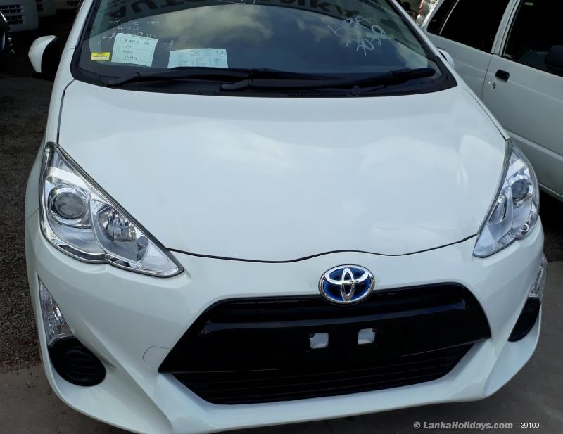 srilankarentalcars.com